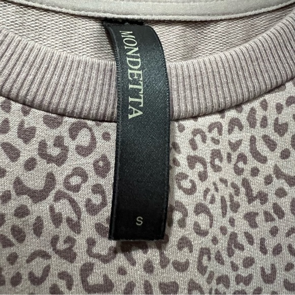 Mondetta Women's Small Lavender Lilac Leopard Print Sweatshirt Pullover Top O2 - Picture 5 of 7
